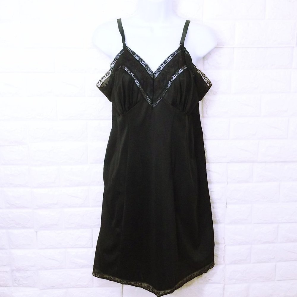 Vintage 50s-60s Full-Slip Dress -M Lace Floral Trim Empire Bodice Metal Buckles